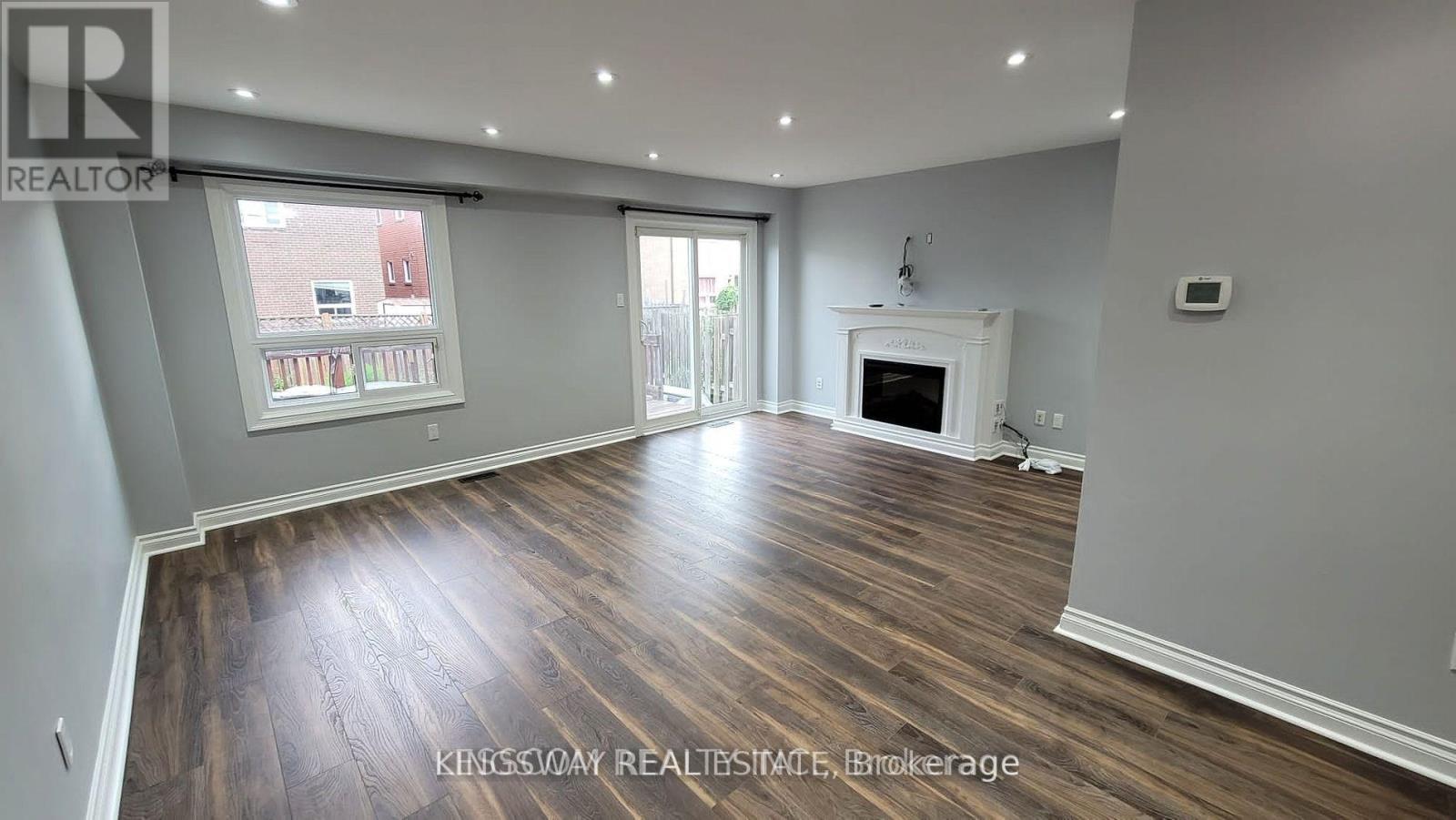 12 Silverstream Road, Brampton, Ontario  L6Z 4L2 - Photo 9 - W12670662