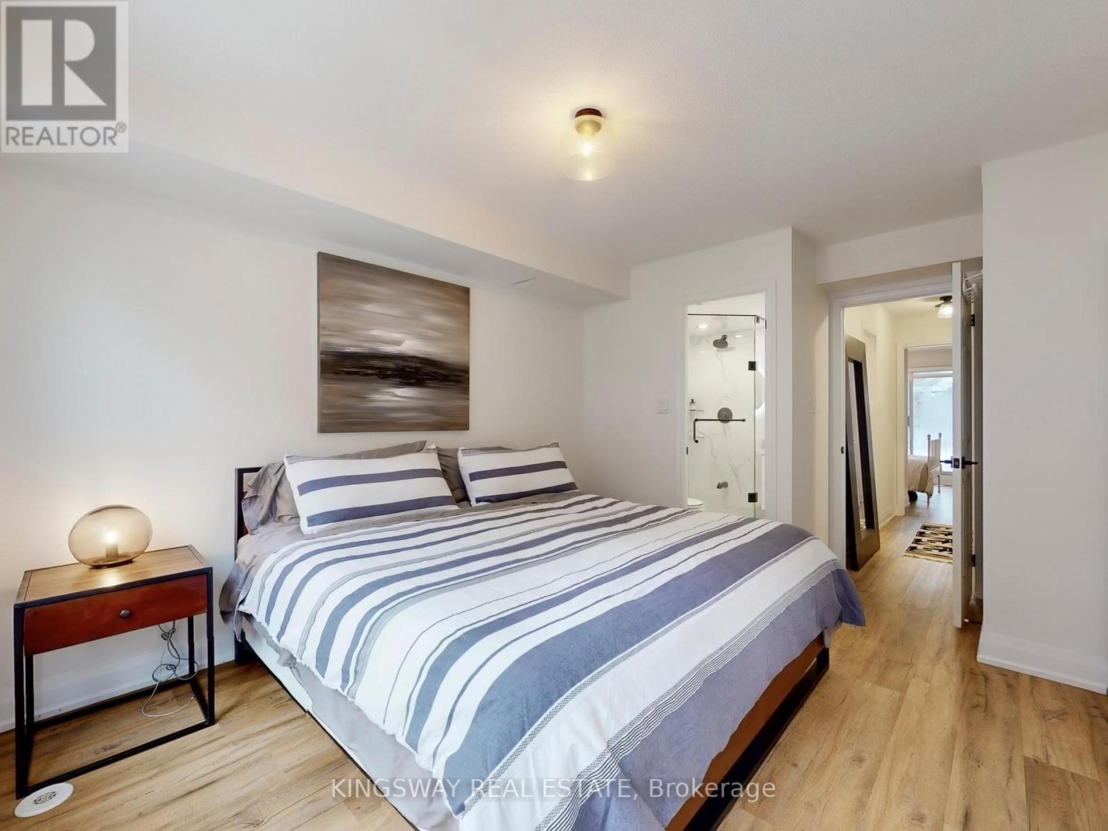 163 - 351 Wallace Avenue, Toronto, Ontario  M6P 3N1 - Photo 17 - W12670690