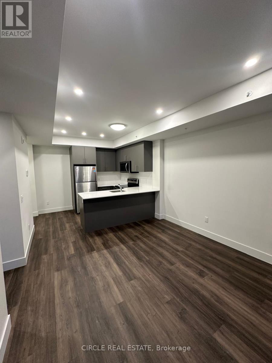 205 - 103 Roger Street, Waterloo, Ontario N2J 0G2 - Photo 3 - X12670650