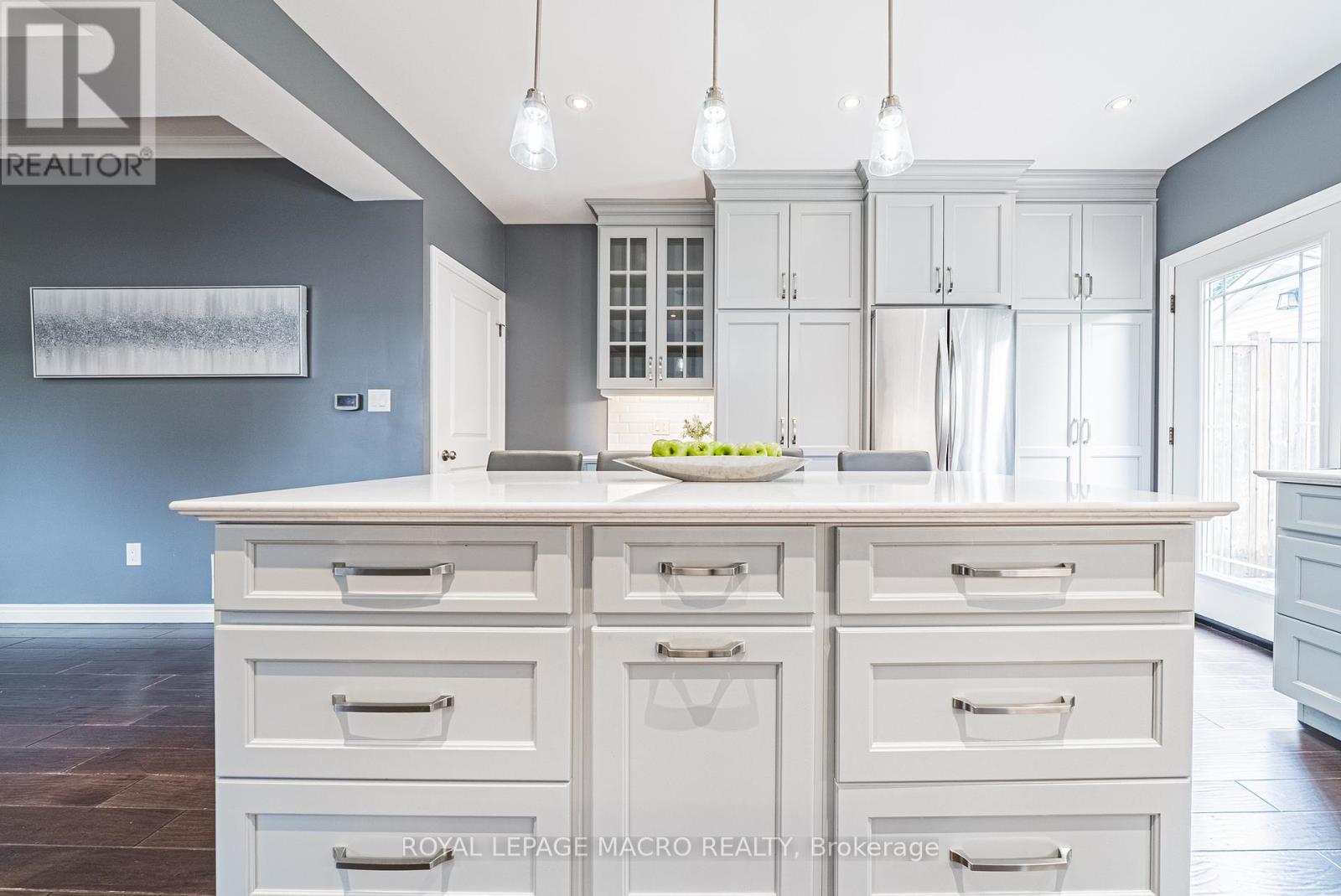 25 Orchard Hill, Hamilton, Ontario  L8P 2V6 - Photo 14 - X12670704