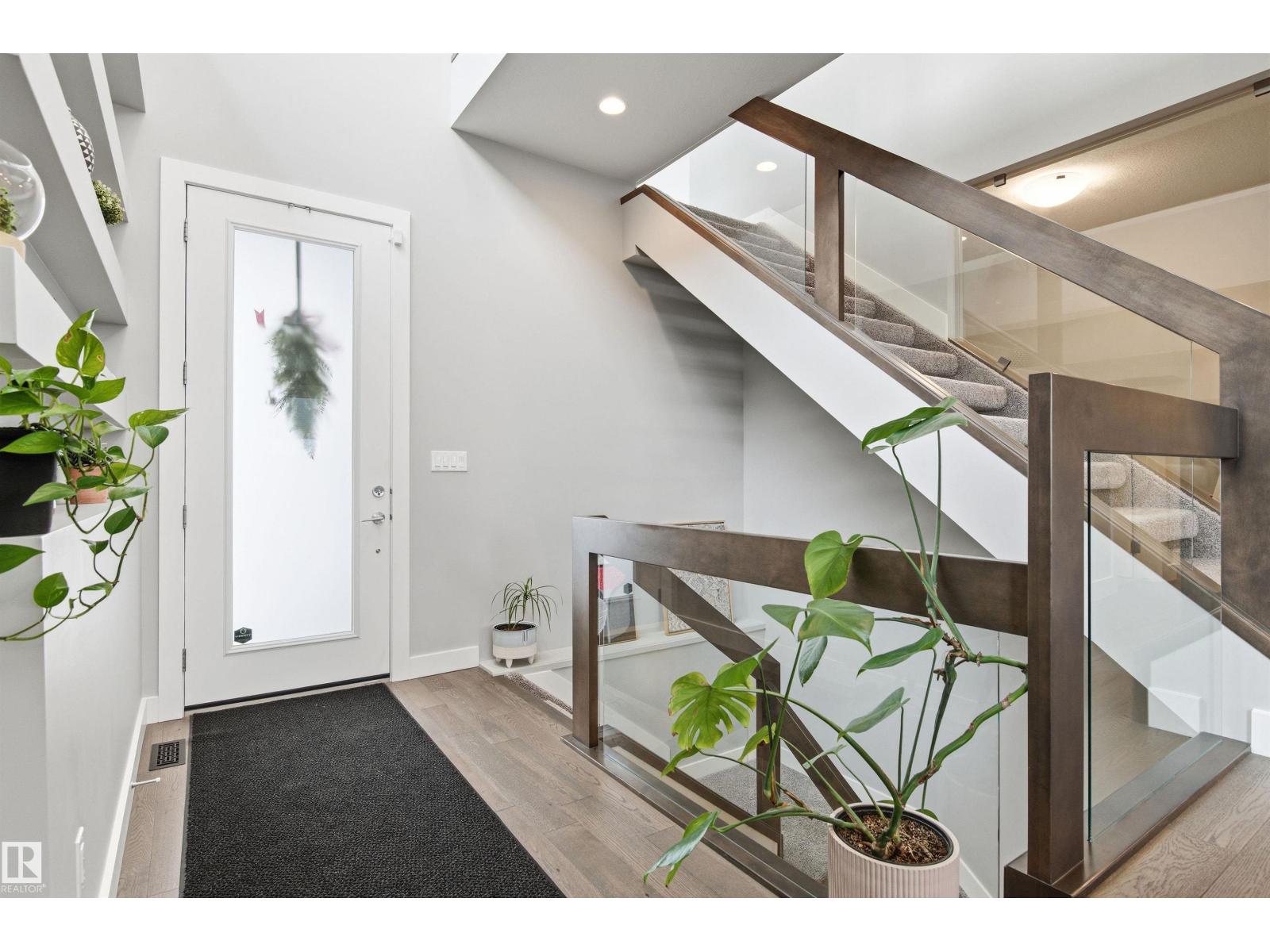 2046 Ware Rd Nw, Edmonton, Alberta  T6W 2W4 - Photo 3 - E4469236