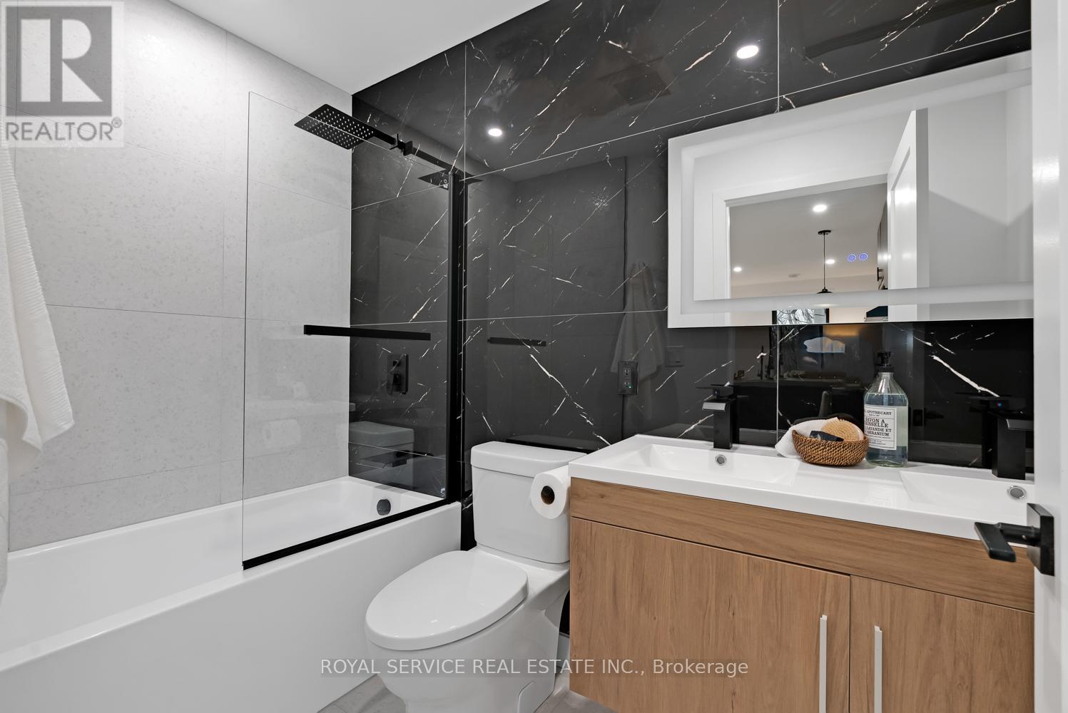 Unit 1 - 256 George Street, Cobourg, Ontario  K9A 3L6 - Photo 14 - X12670734