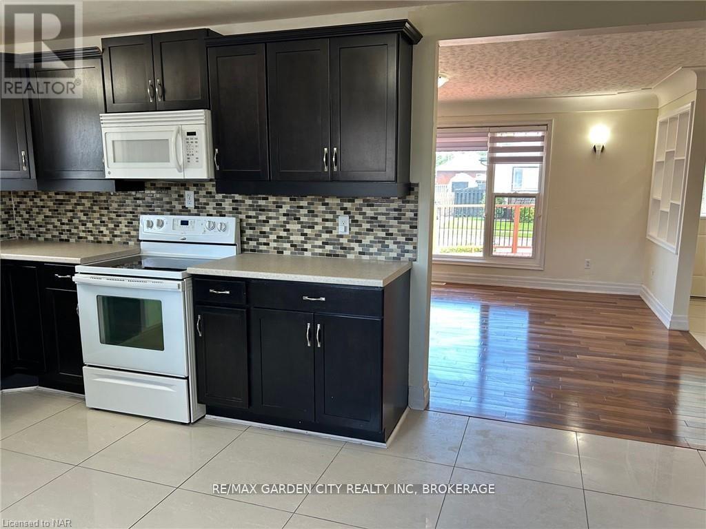 Upper - 834 David Street, Welland, Ontario  L3B 2C3 - Photo 11 - X12670732