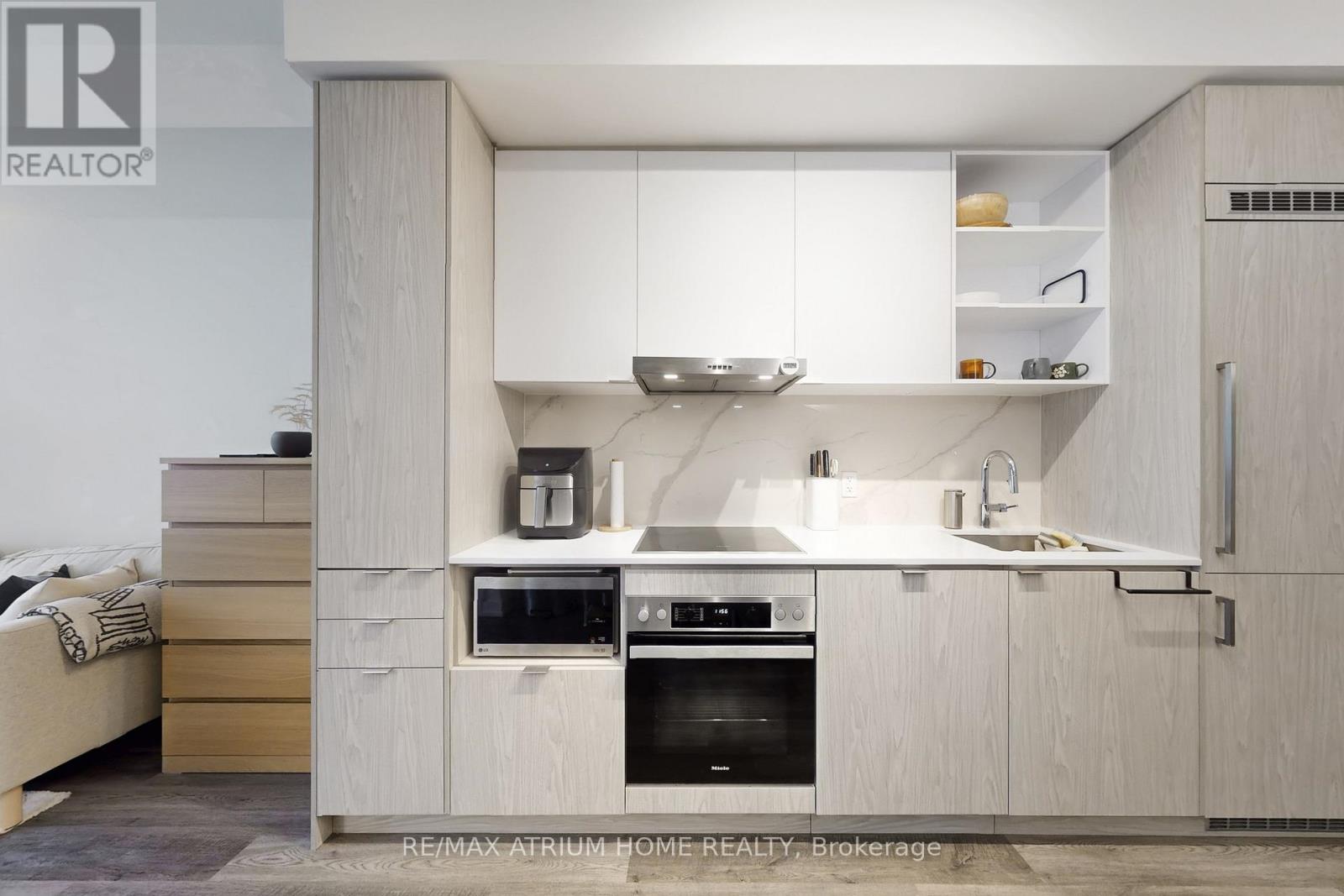 5910 - 55 Cooper Street, Toronto, Ontario  M5E 0G1 - Photo 15 - C12670724