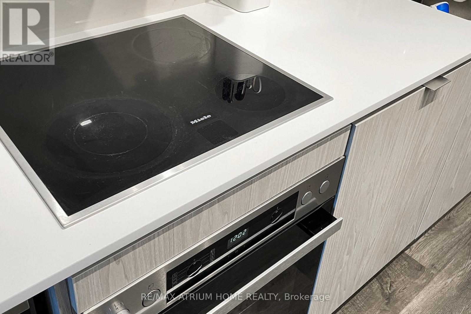 5910 - 55 Cooper Street, Toronto, Ontario  M5E 0G1 - Photo 18 - C12670724