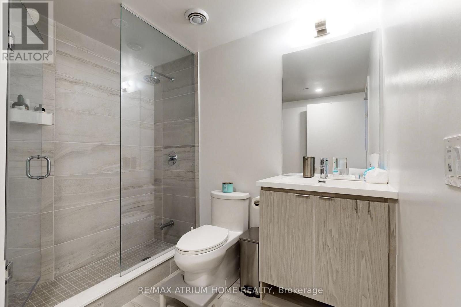 5910 - 55 Cooper Street, Toronto, Ontario  M5E 0G1 - Photo 32 - C12670724