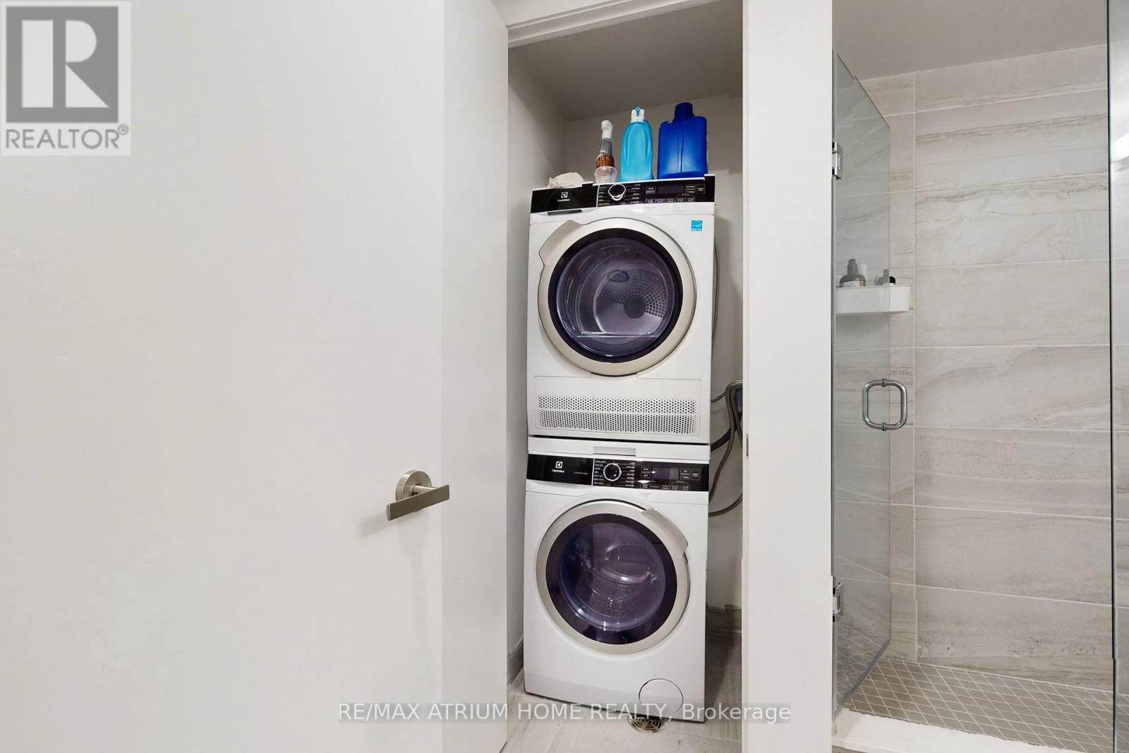 5910 - 55 Cooper Street, Toronto, Ontario  M5E 0G1 - Photo 33 - C12670724