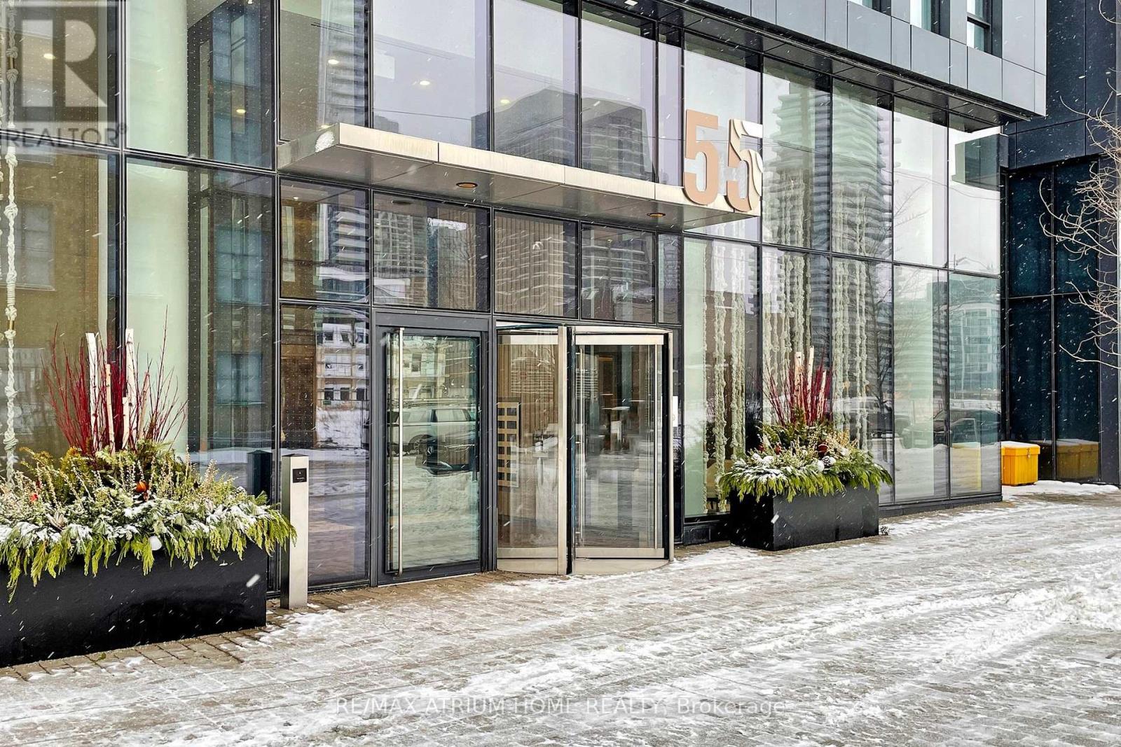 5910 - 55 Cooper Street, Toronto, Ontario  M5E 0G1 - Photo 4 - C12670724
