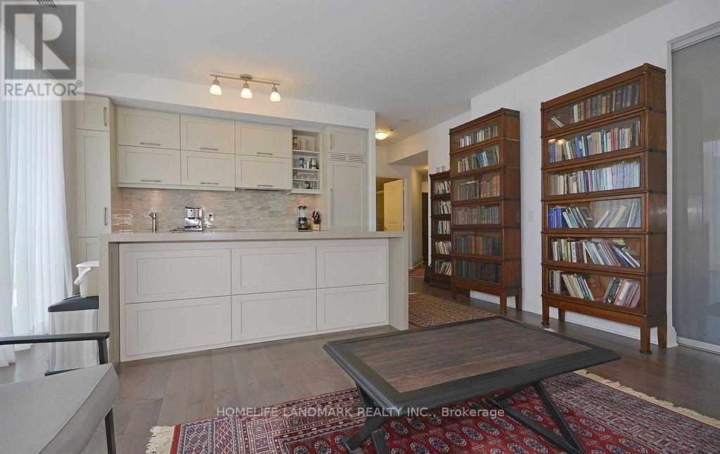 402 - 1080 Bay Street, Toronto, Ontario  M5S 0A5 - Photo 3 - C12670728