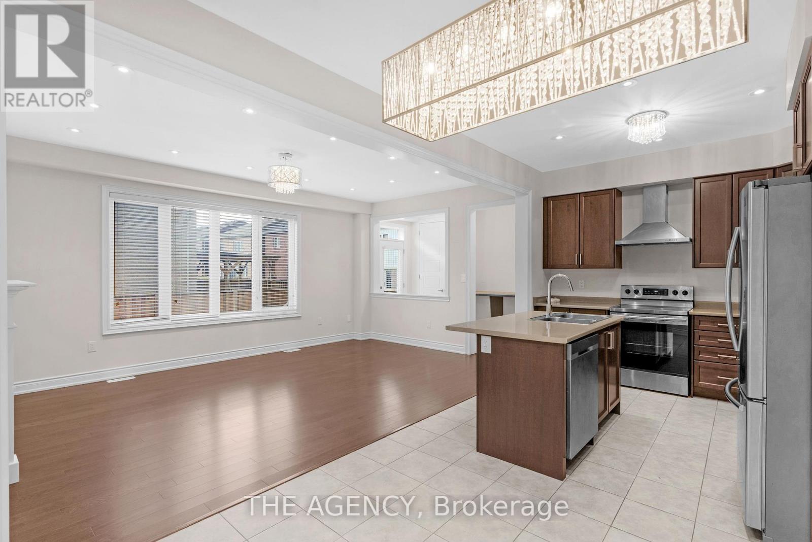 223 Thompson Road, Haldimand, Ontario  N3W 0C4 - Photo 8 - X12670726