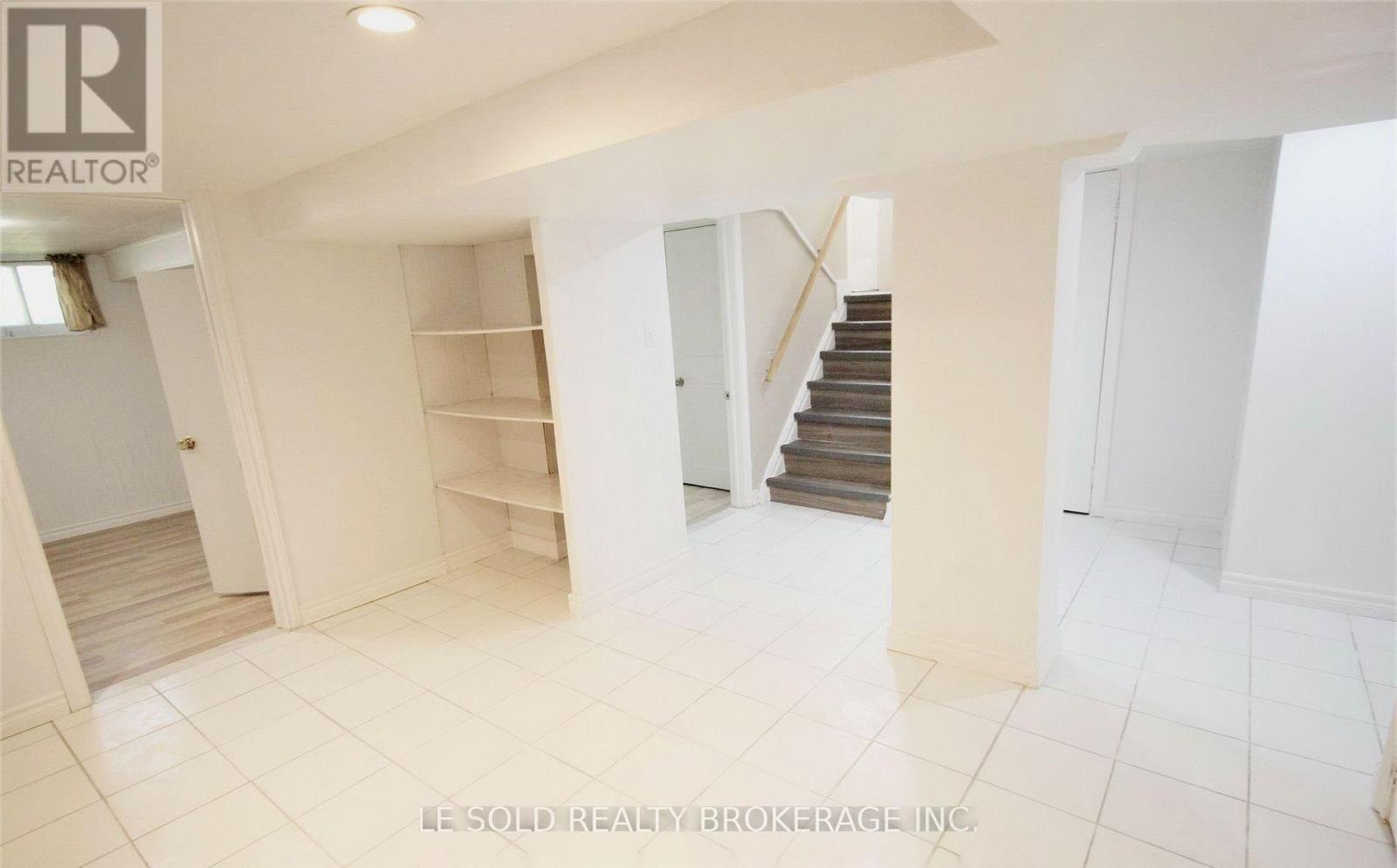 Bsmt Room - 112 Leland Street, Hamilton, Ontario  L8S 3A2 - Photo 7 - X12670738