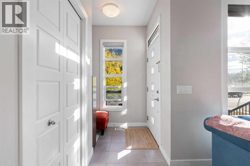 128 Livingston Parade Ne, Calgary, Alberta  T3P 0V6 - Photo 3 - A2262949