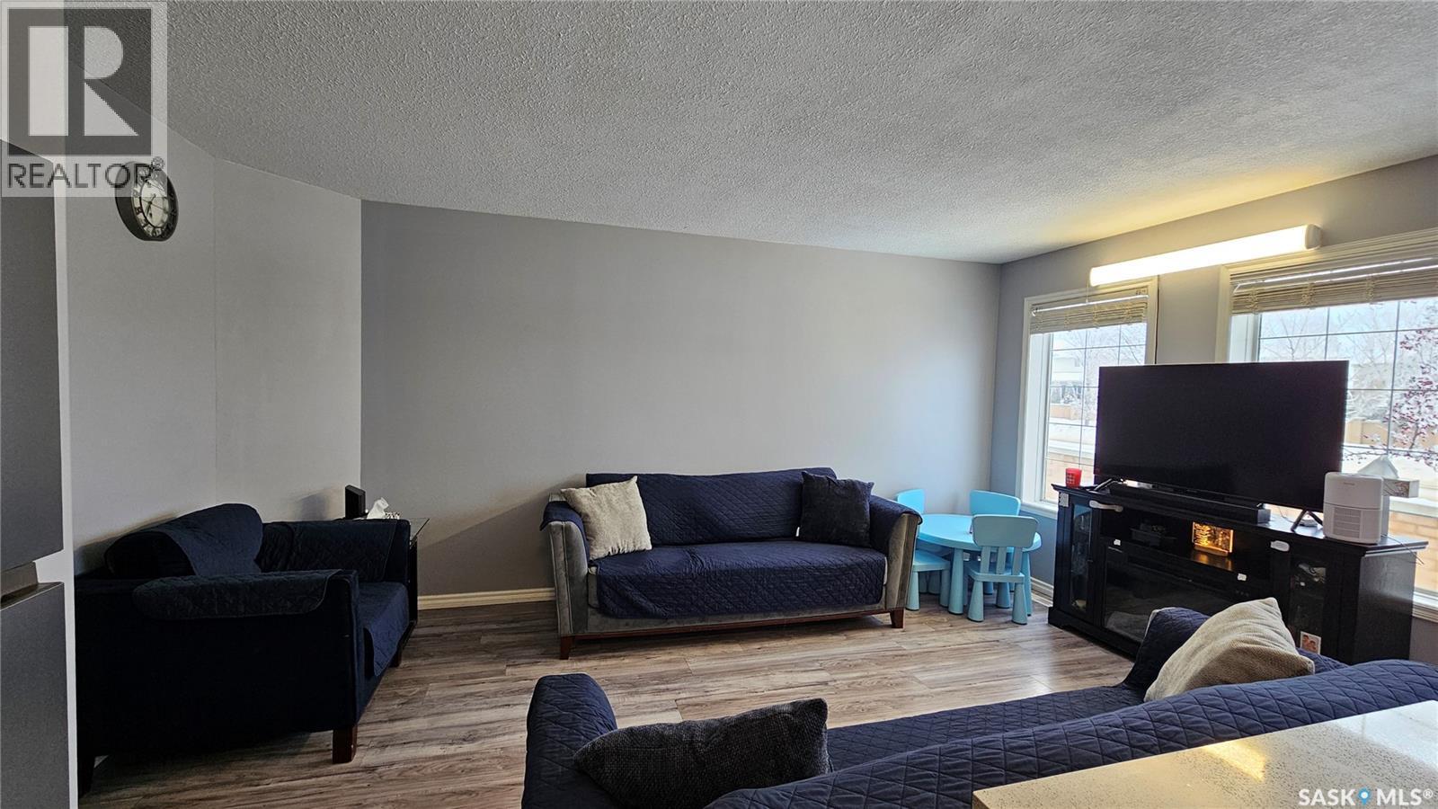 10 103 Banyan Crescent, Saskatoon, Saskatchewan  S7V 1G2 - Photo 9 - SK026327