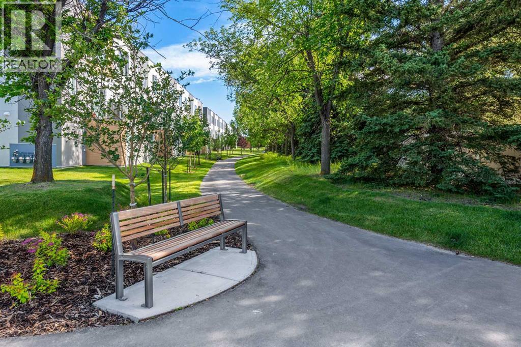 507 Shawnee Square Sw, Calgary, Alberta  T2Y 0W4 - Photo 4 - A2263381