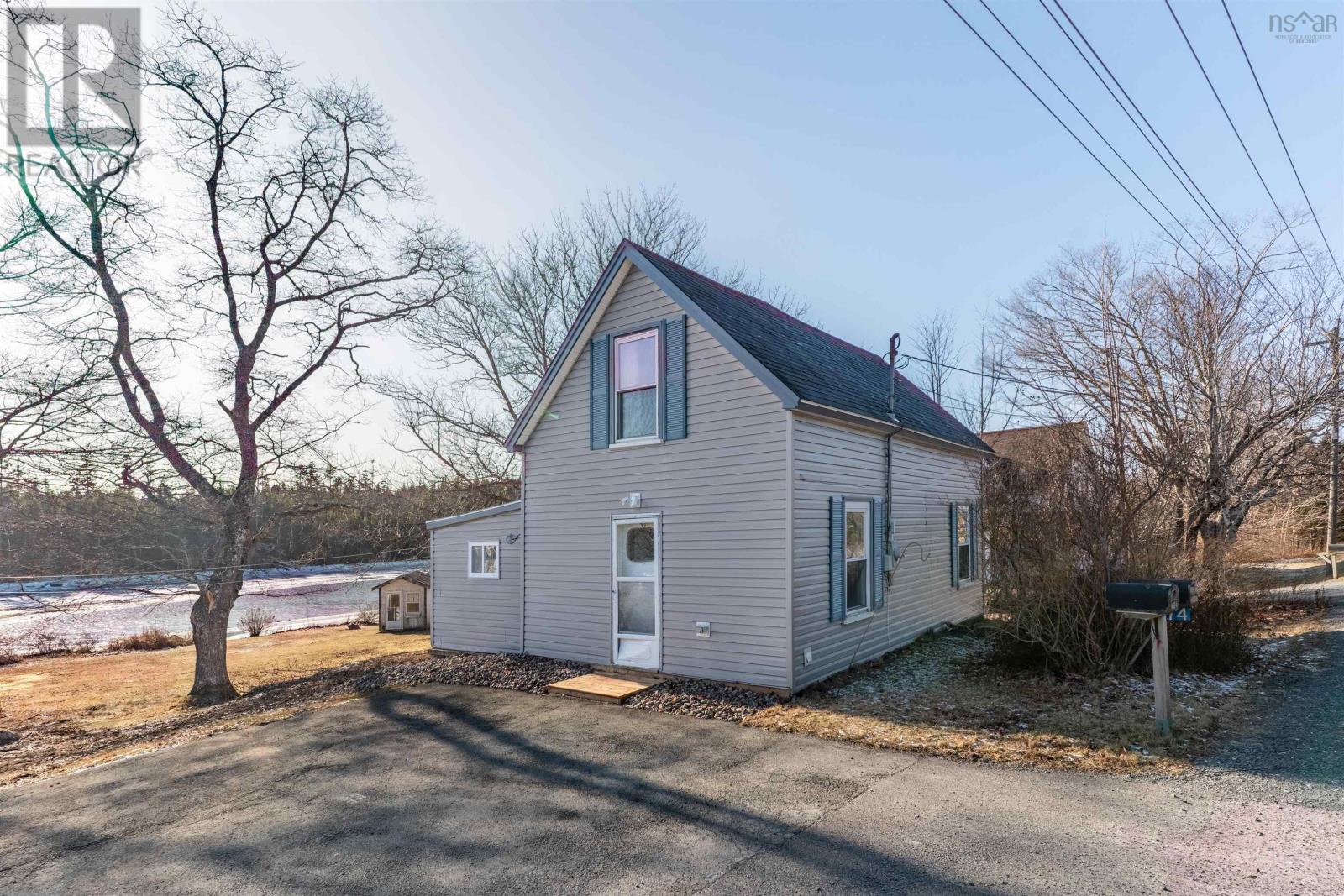 8274 7 Highway, Musquodoboit Harbour, Nova Scotia  B0J 2L0 - Photo 3 - 202600285