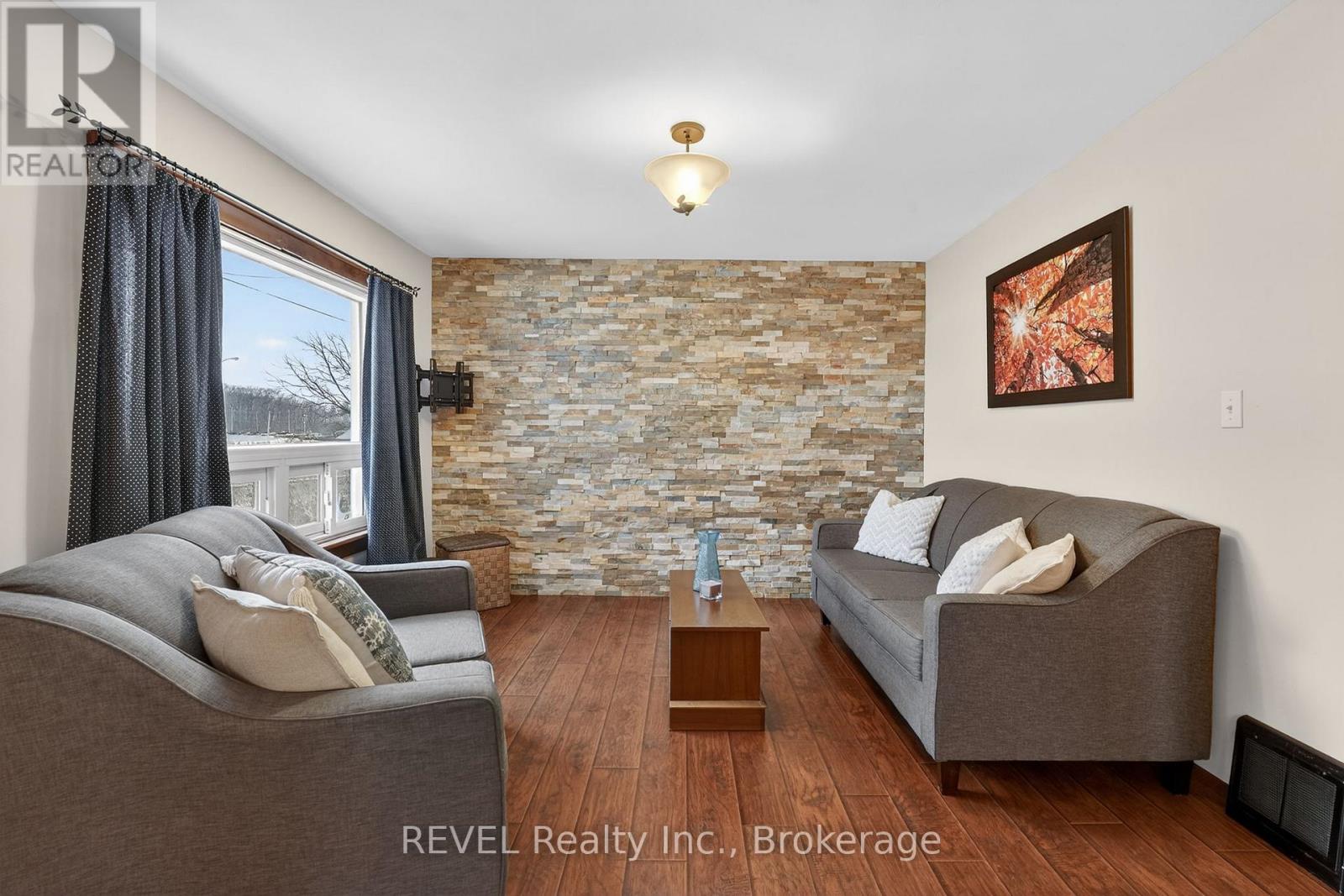 239 Becken Crescent, Welland, Ontario  L3B 5N4 - Photo 17 - X12670774