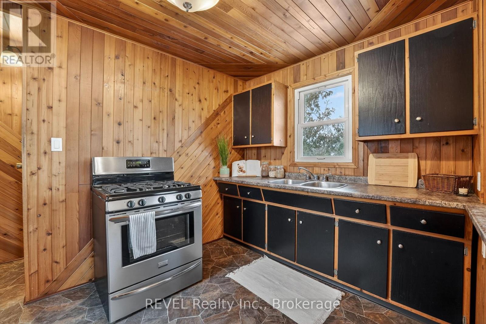 239 Becken Crescent, Welland, Ontario  L3B 5N4 - Photo 24 - X12670774