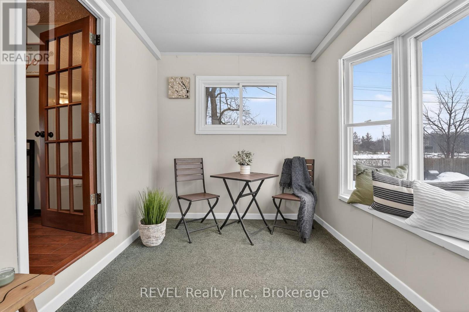 239 Becken Crescent, Welland, Ontario  L3B 5N4 - Photo 5 - X12670774