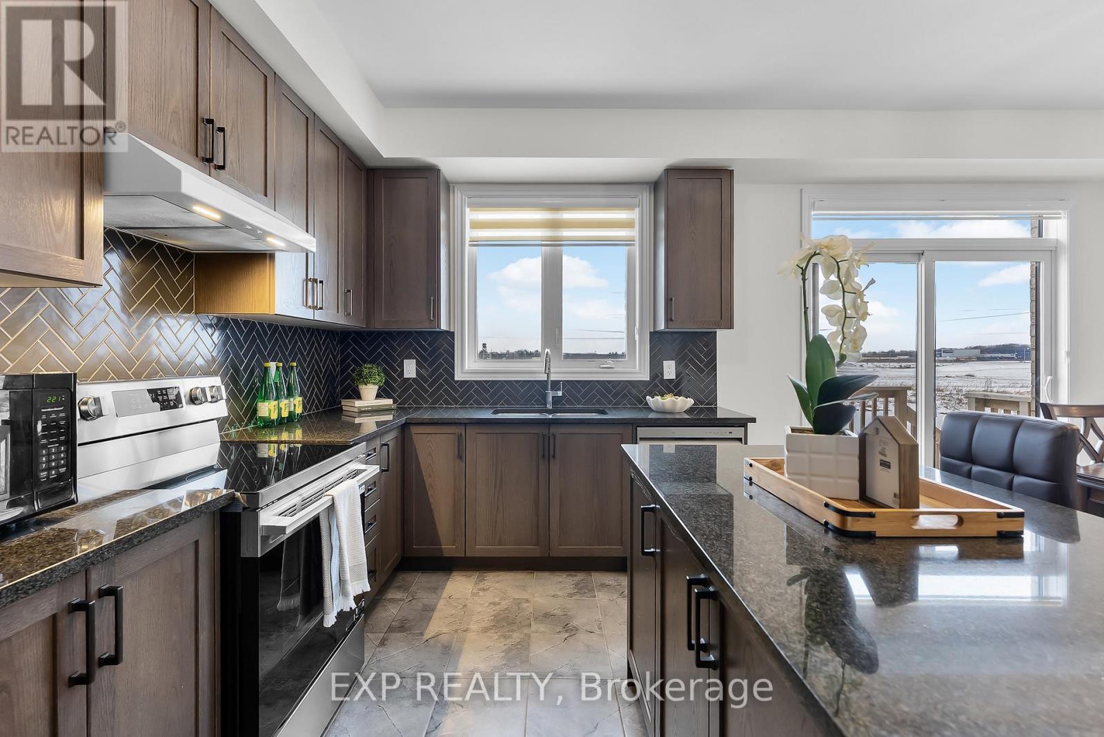 229 Vanilla Trail, Thorold, Ontario  L2V 0L3 - Photo 14 - X12670780