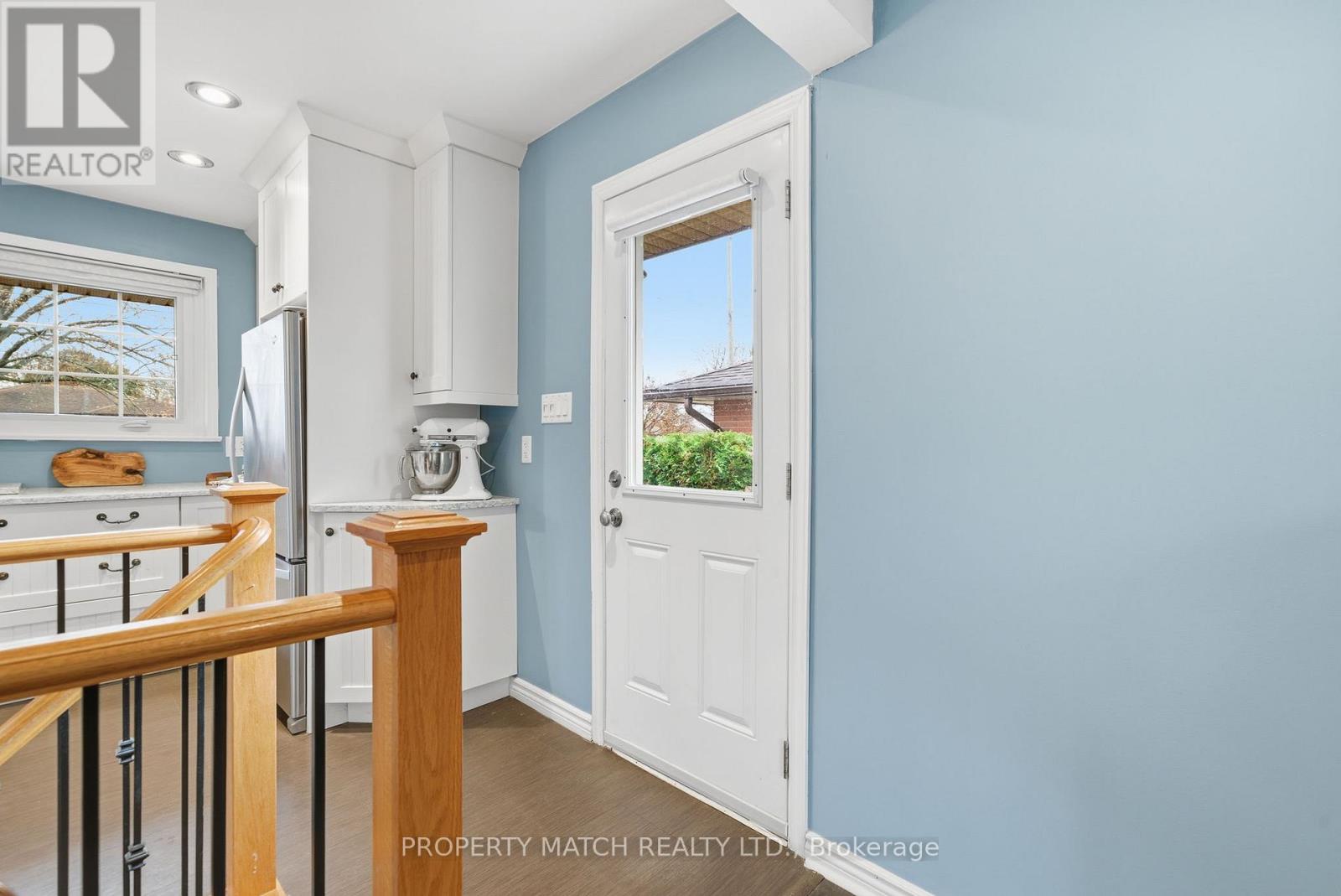 572 Wychwood Street, Oshawa, Ontario  L1G 2T3 - Photo 11 - E12670812