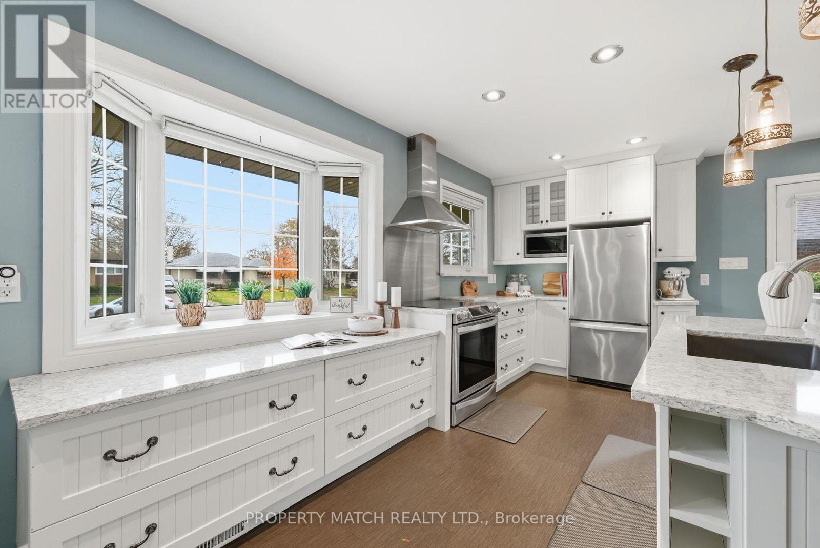 572 Wychwood Street, Oshawa, Ontario  L1G 2T3 - Photo 5 - E12670812