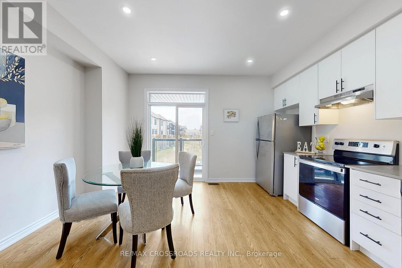 384 Okanagan Path, Oshawa, Ontario  L1H 0B1 - Photo 12 - E12670814