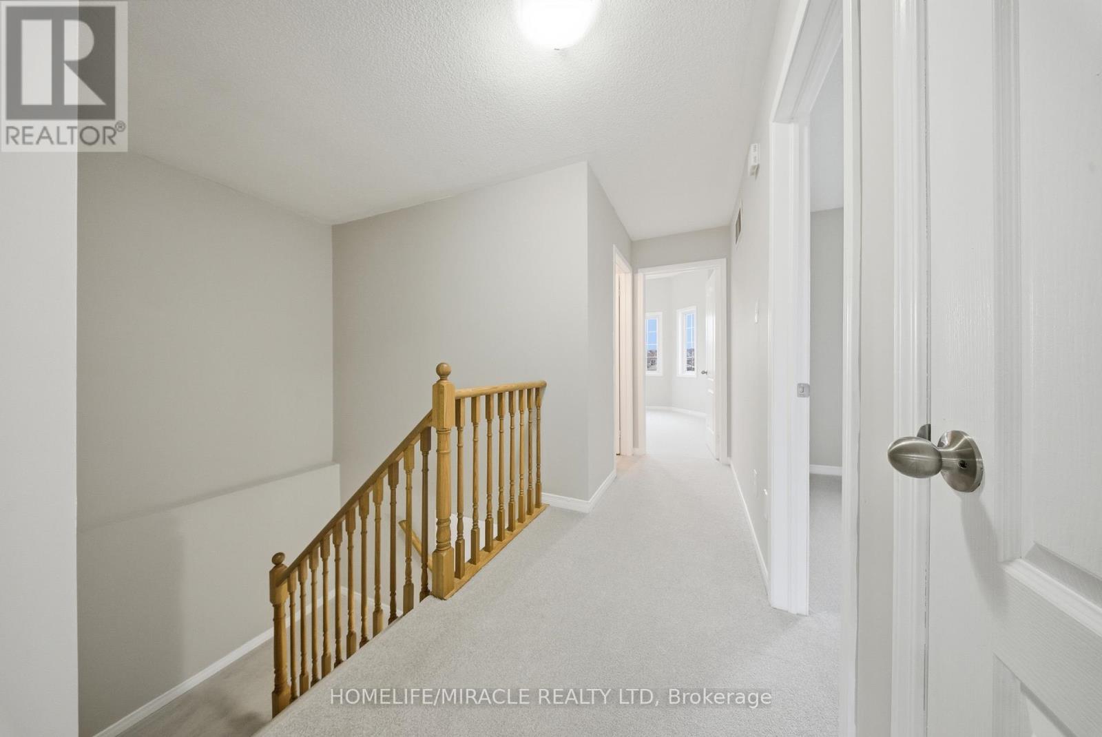 12 Diana Way, Barrie (Innis-Shore), Ontario  L4M 7H2 - Photo 23 - S12670764