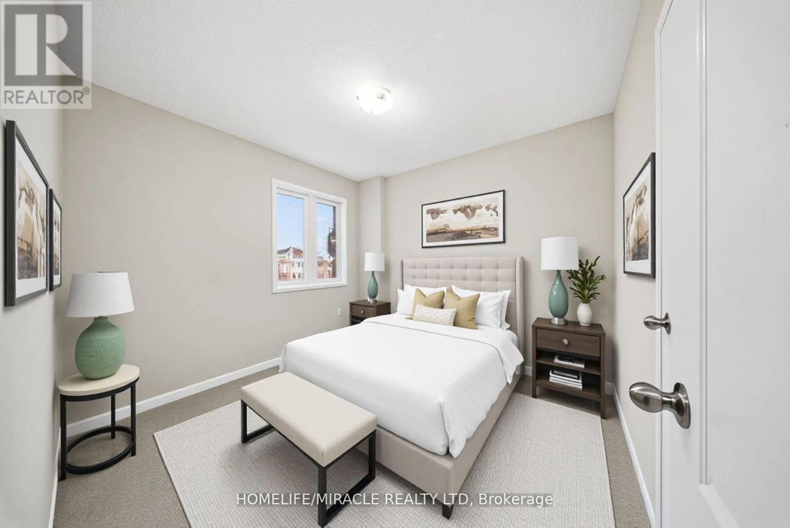 12 Diana Way, Barrie (Innis-Shore), Ontario  L4M 7H2 - Photo 34 - S12670764