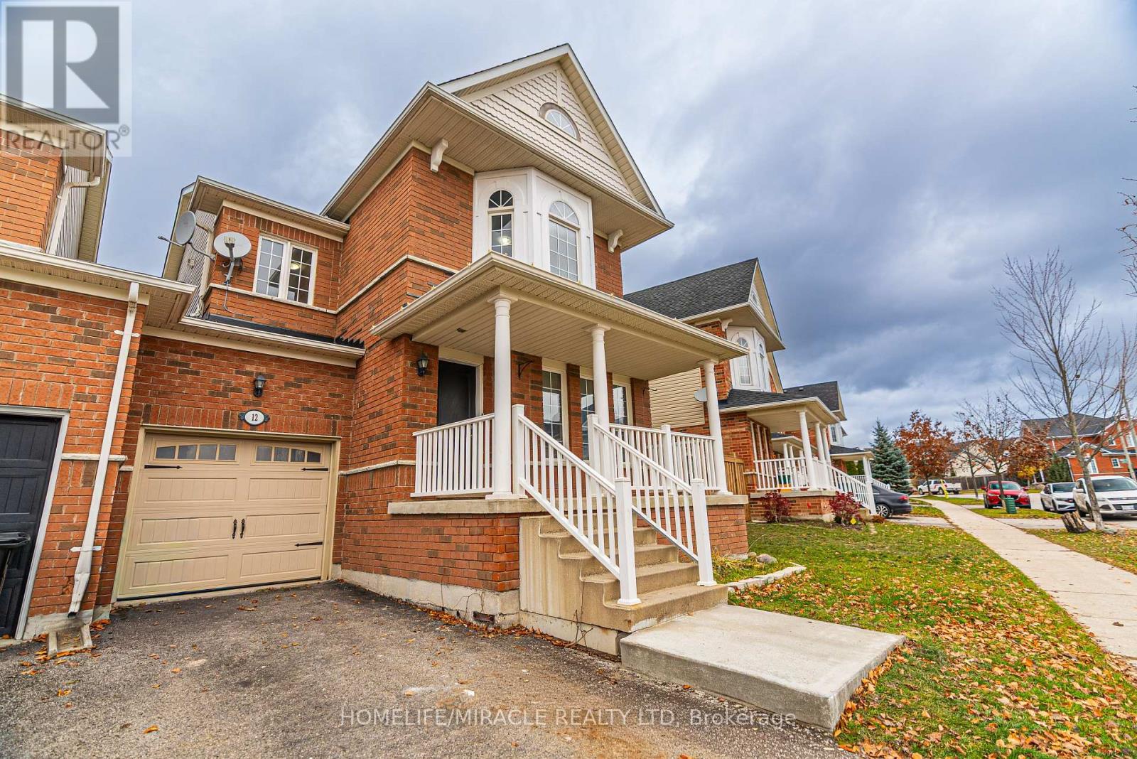 12 Diana Way, Barrie (Innis-Shore), Ontario  L4M 7H2 - Photo 46 - S12670764