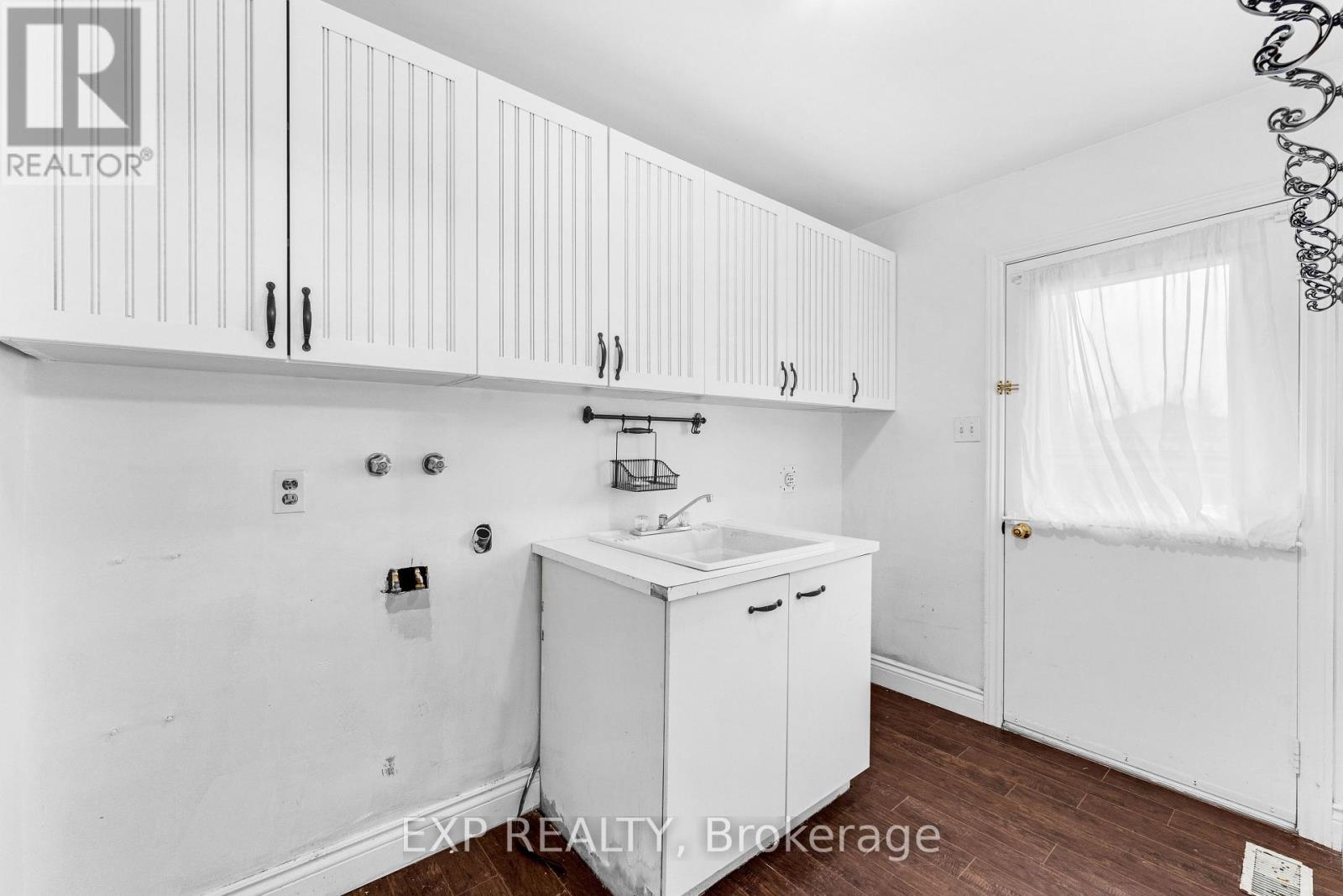 20 Wasaga Sands Drive, Wasaga Beach, Ontario  L9Z 1J6 - Photo 15 - S12670776