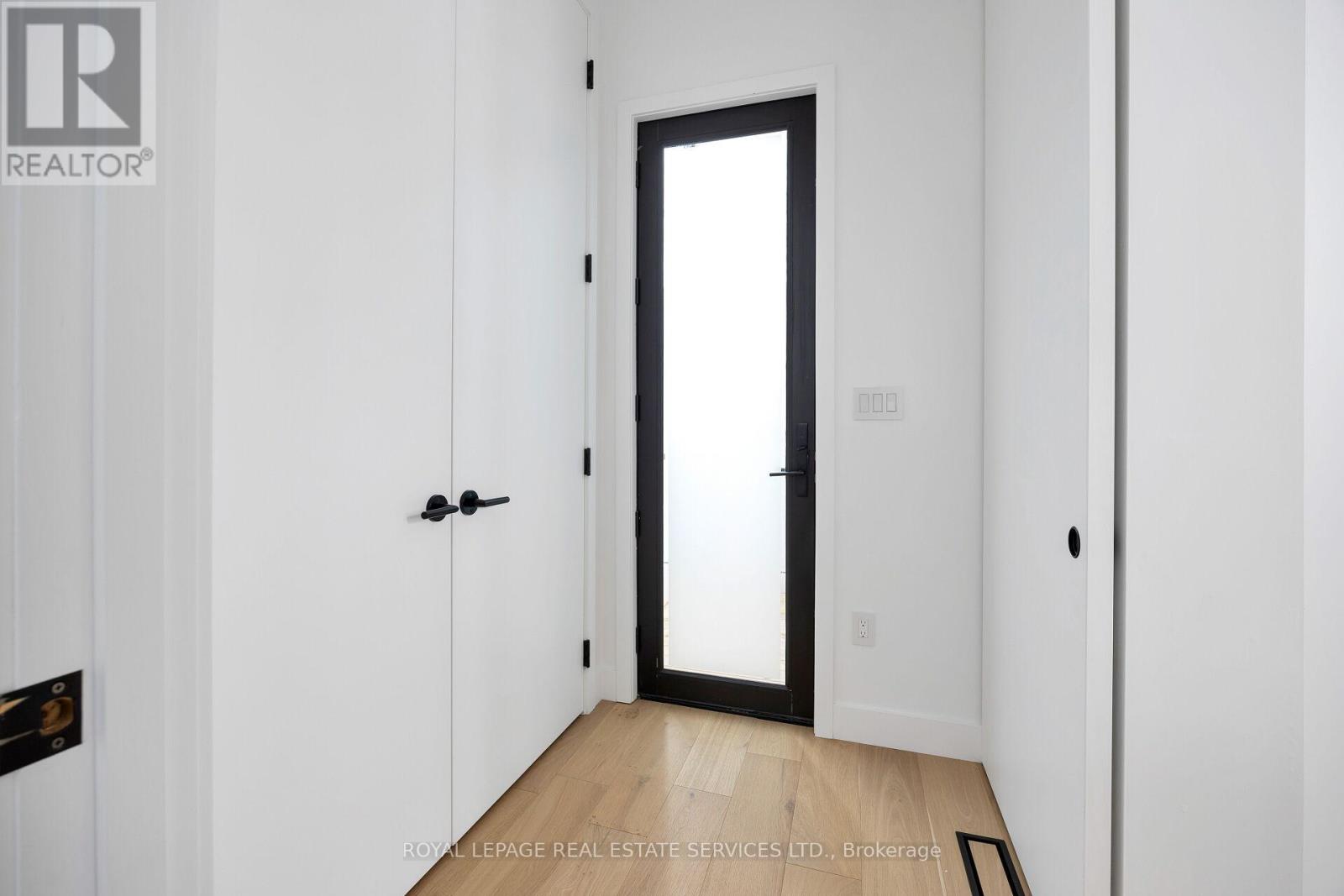 1405 Acton Crescent, Oakville, Ontario  L6J 2S6 - Photo 22 - W12670748