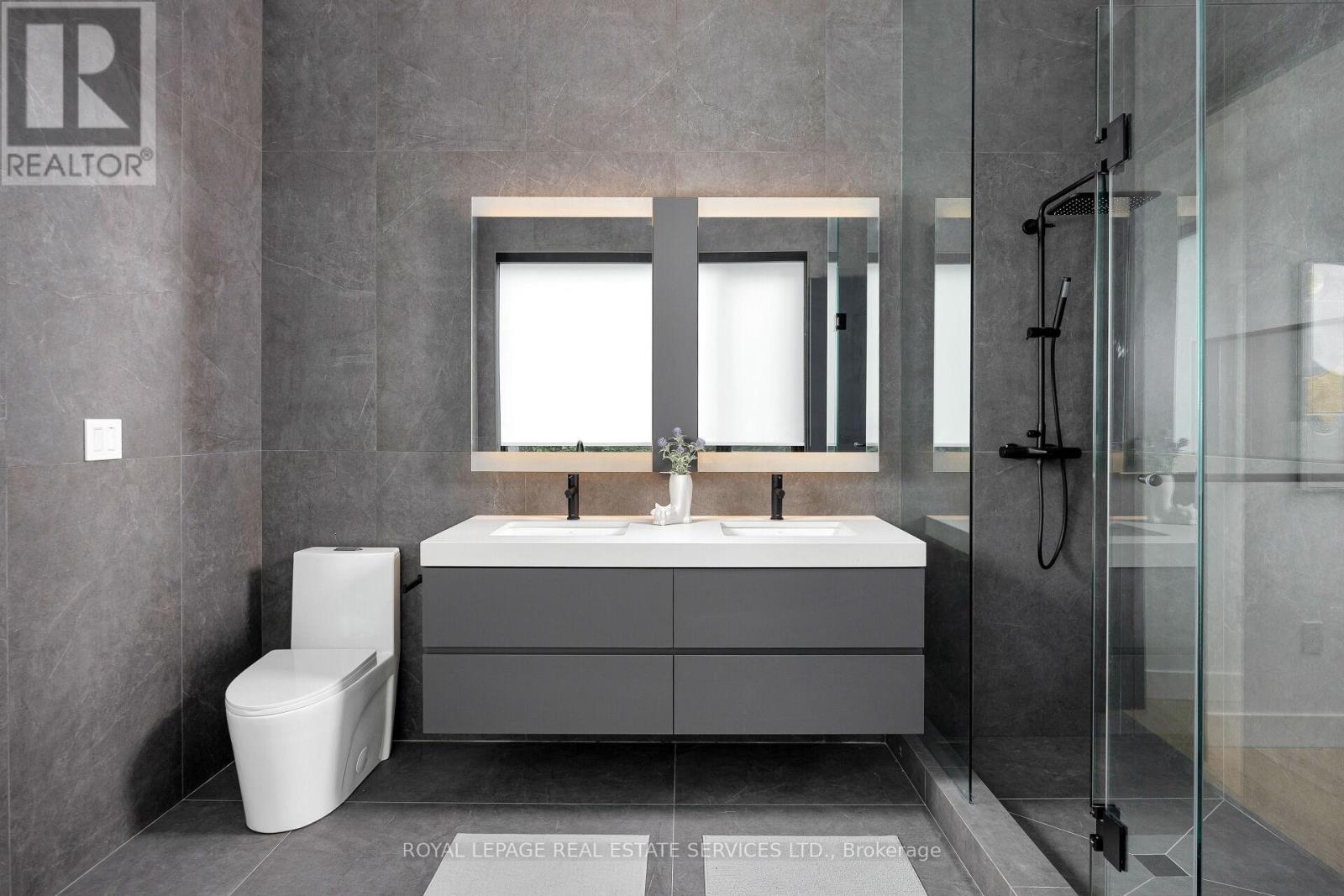 1405 Acton Crescent, Oakville, Ontario  L6J 2S6 - Photo 31 - W12670748