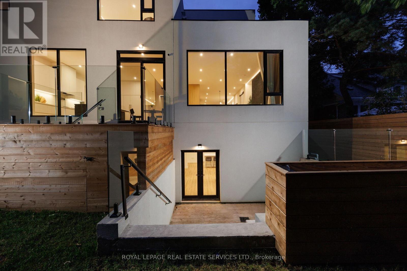 1405 Acton Crescent, Oakville, Ontario  L6J 2S6 - Photo 49 - W12670748