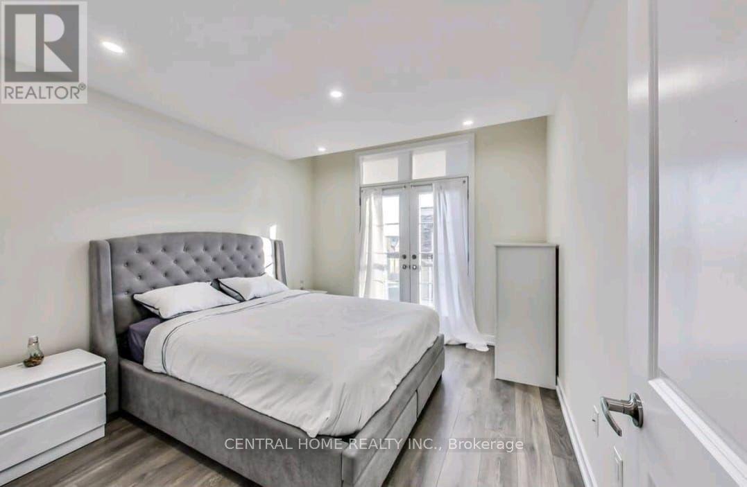 241 - 2335 Sheppard Avenue W, Toronto, Ontario  M9M 0B5 - Photo 8 - W12670782