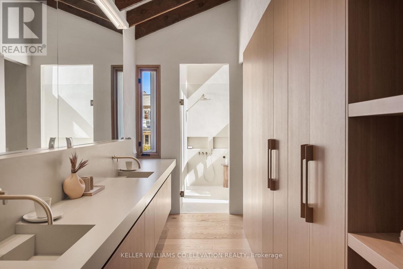 722 Lansdowne Avenue, Toronto, Ontario  M6H 3Y8 - Photo 41 - W12670794