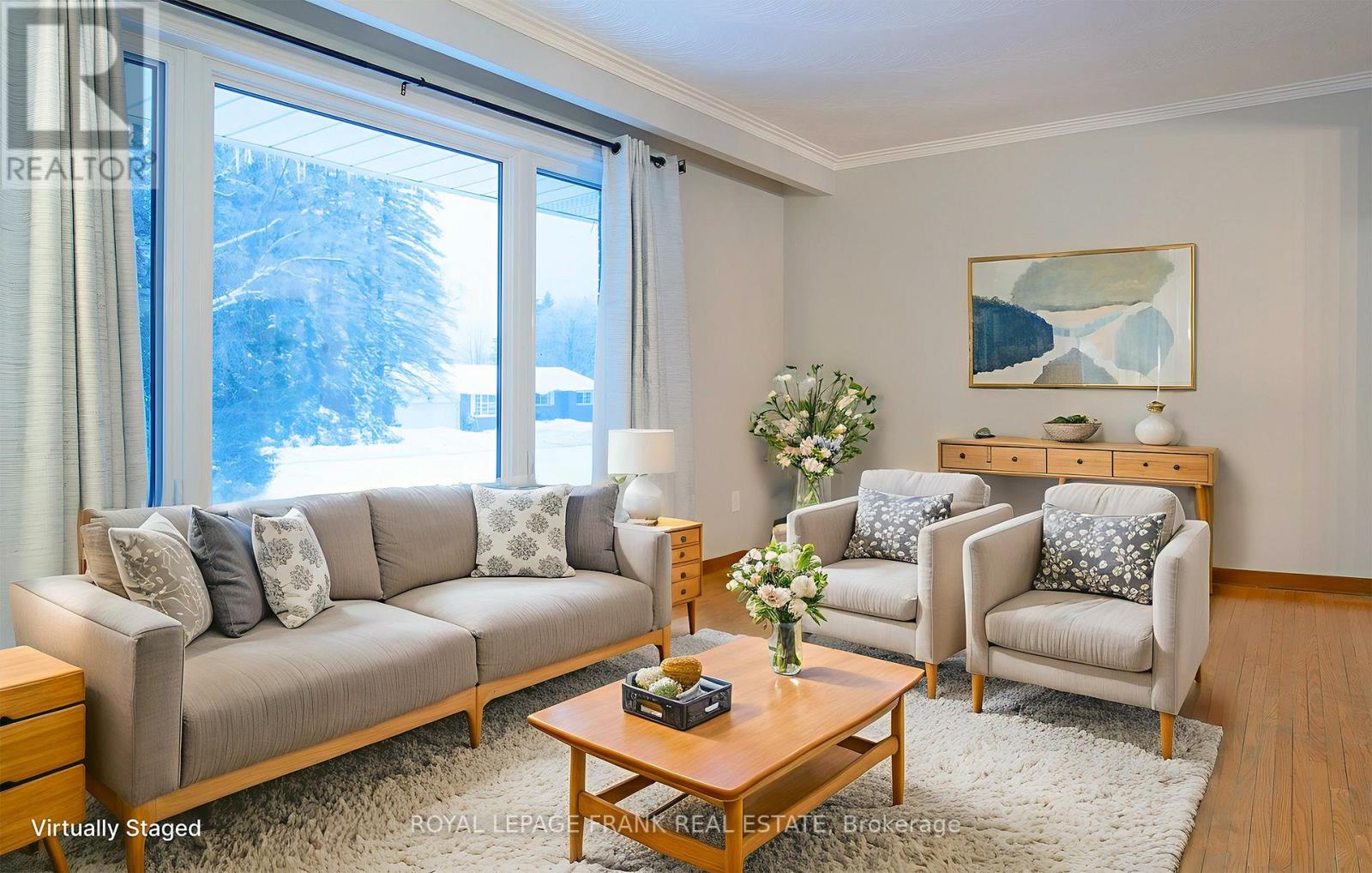 41 Felcher Boulevard, Whitchurch-Stouffville, Ontario  L4A 3H4 - Photo 3 - N12670844