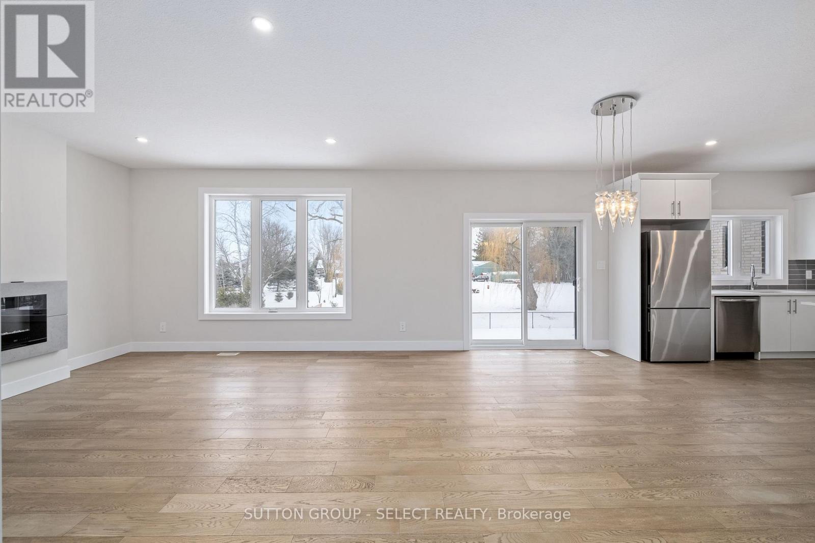 70 Royal Crescent, Southwold (Talbotville), Ontario  N5P 3T2 - Photo 18 - X12670832