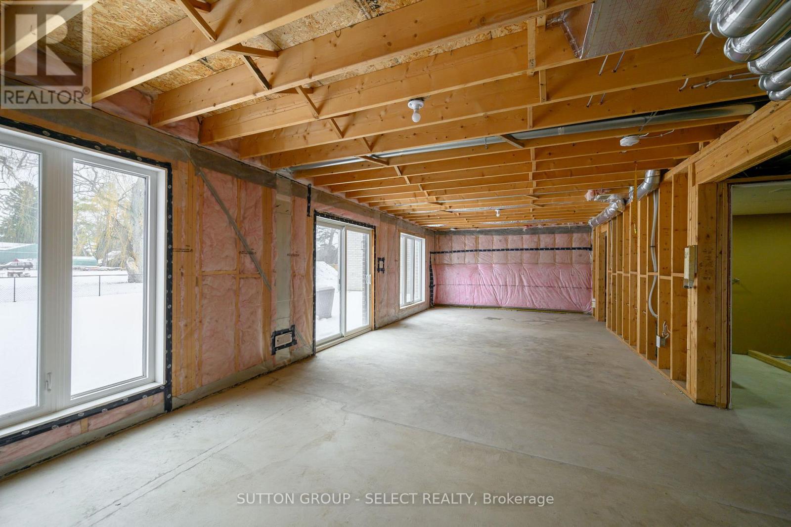 70 Royal Crescent, Southwold (Talbotville), Ontario  N5P 3T2 - Photo 33 - X12670832