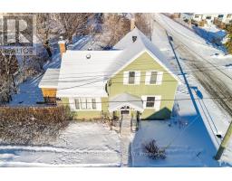 212 PRINCE STREET W, Renfrew, Ontario