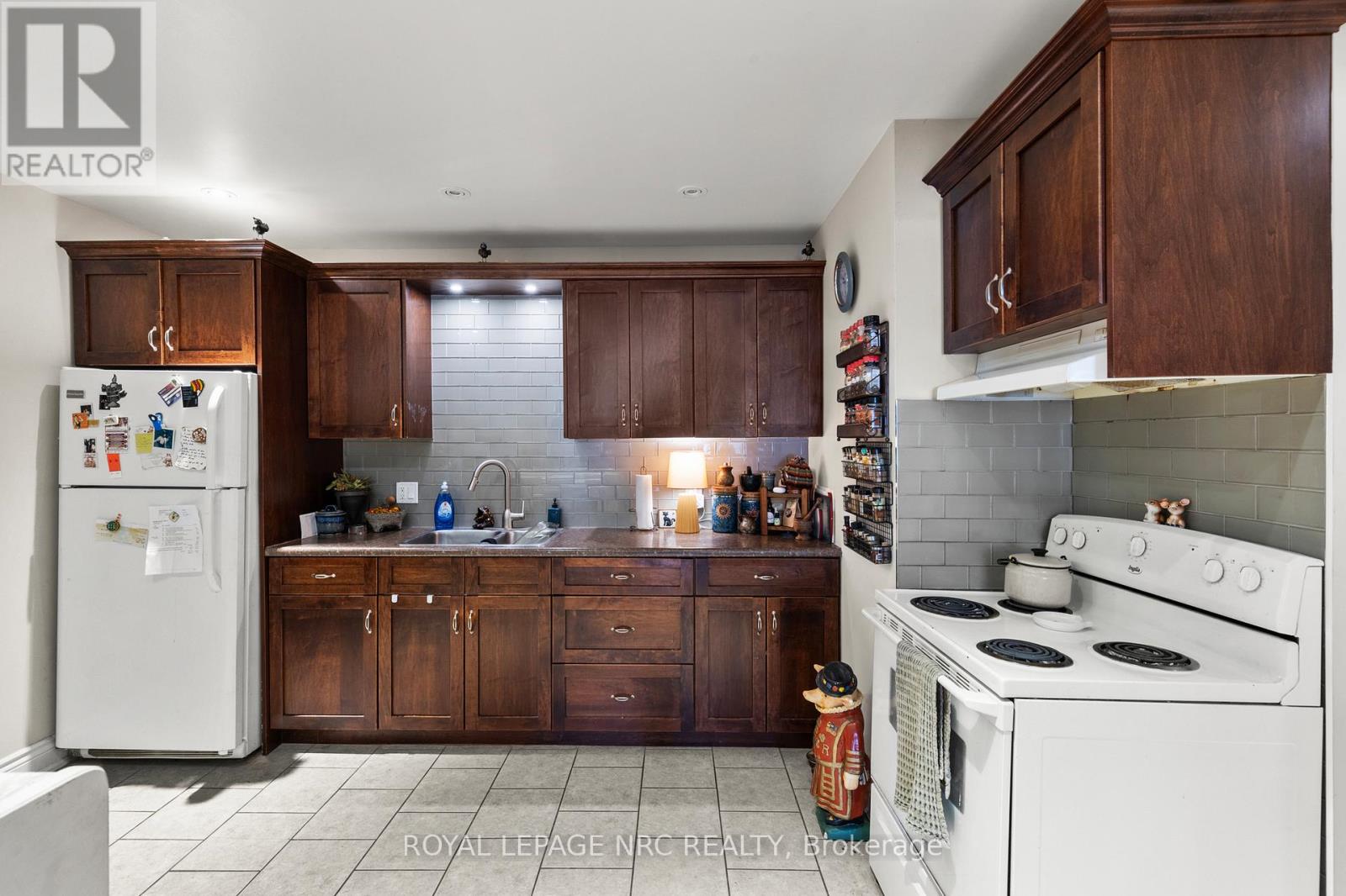 3904 Victoria Avenue, Lincoln, Ontario  L0R 2C0 - Photo 29 - X12670820