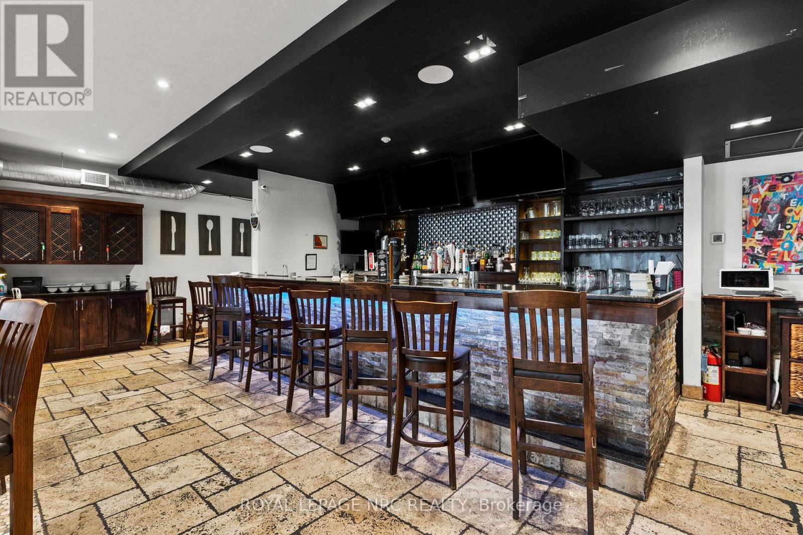 3904 Victoria Avenue, Lincoln, Ontario  L0R 2C0 - Photo 9 - X12670820