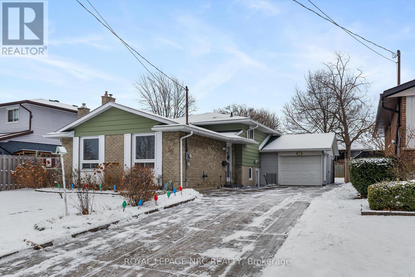16 Appleford Road, St. Catharines, Ontario  L2P 3M3 - Photo 1 - X12670848