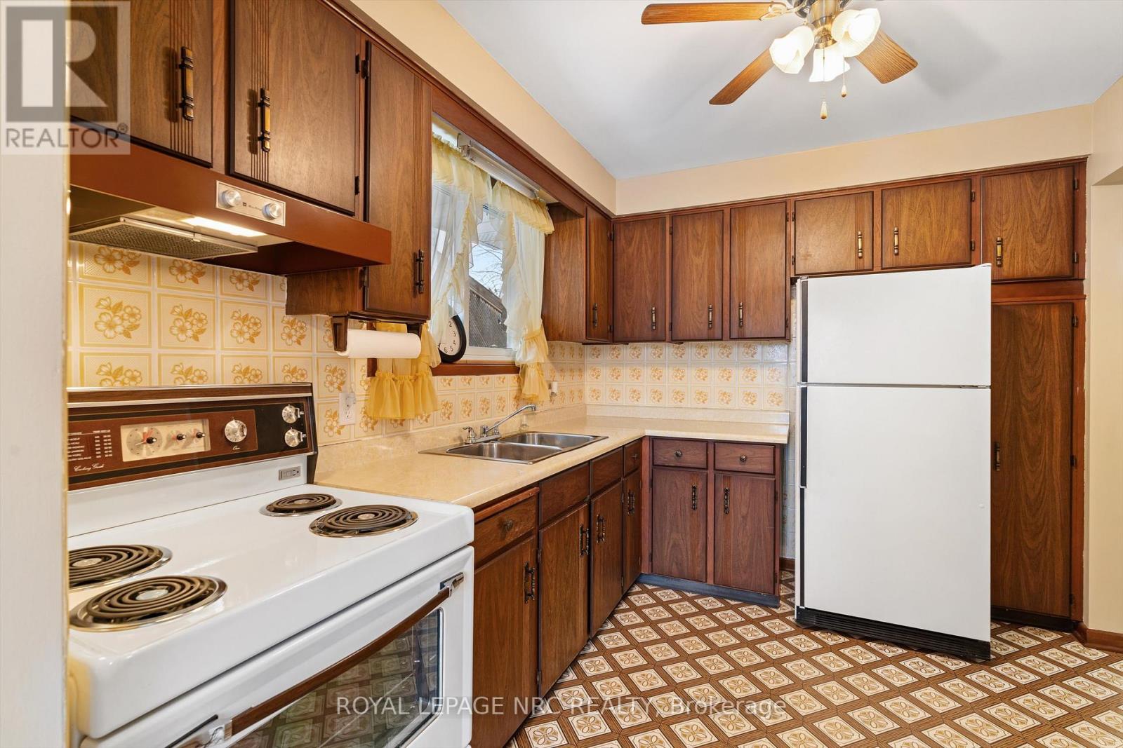 16 Appleford Road, St. Catharines, Ontario  L2P 3M3 - Photo 6 - X12670848