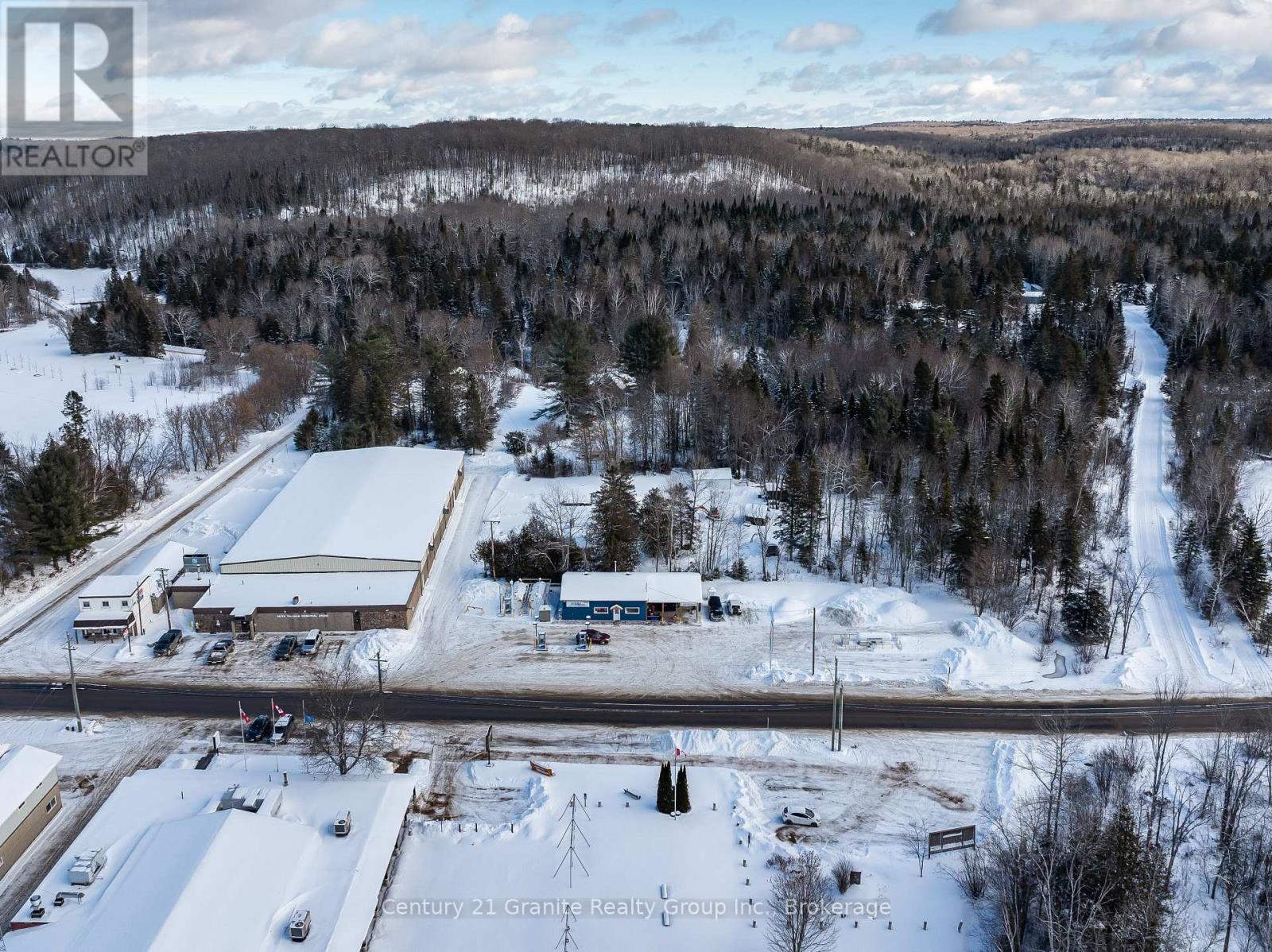 2246 Loop Road, Highlands East, Ontario K0L 3C0 - Photo 2 - X12670826