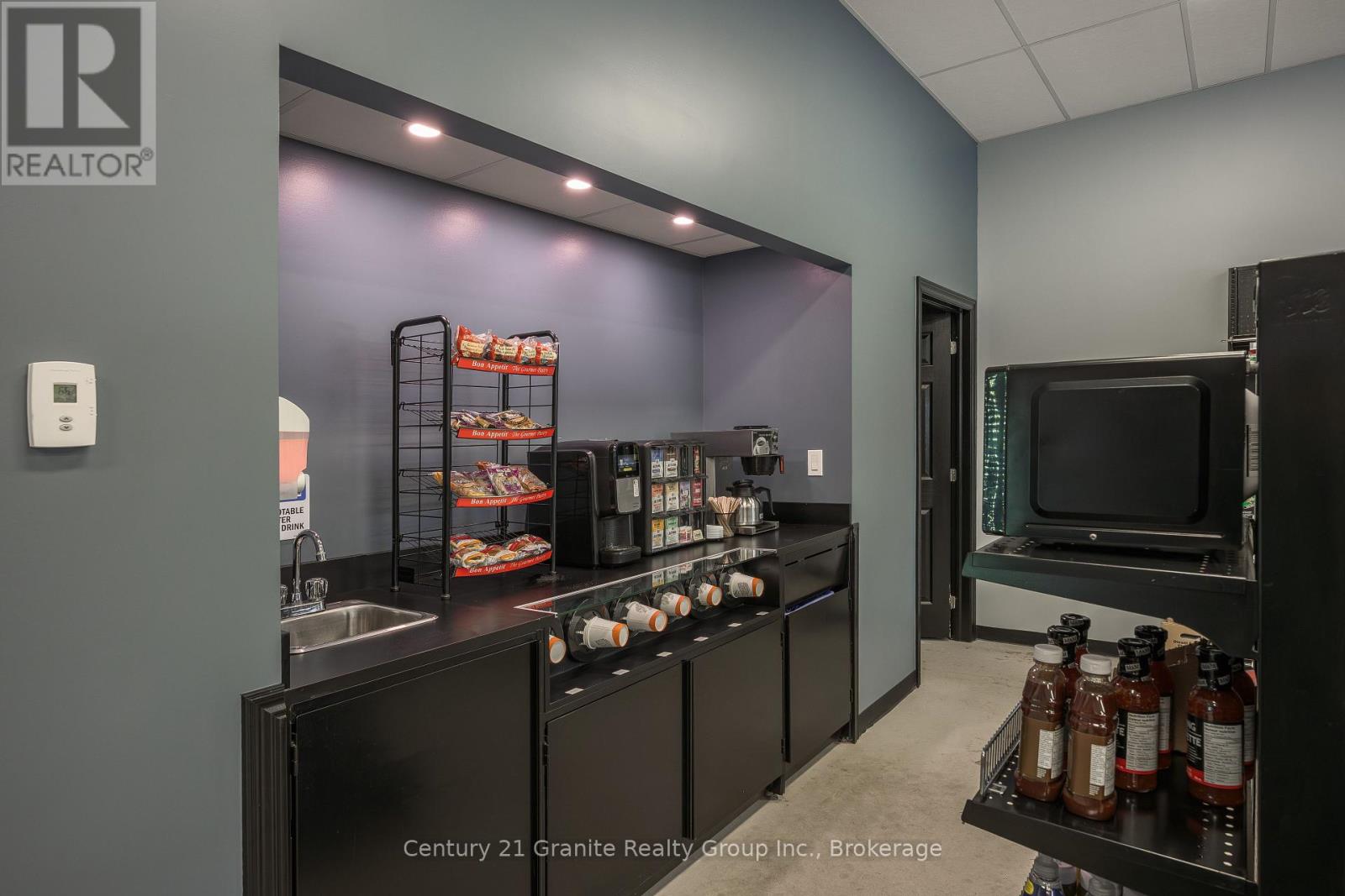 2246 Loop Road, Highlands East, Ontario K0L 3C0 - Photo 20 - X12670826