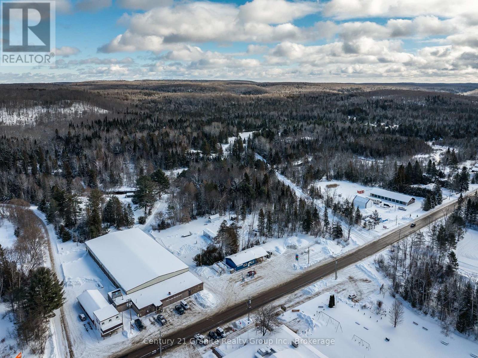 2246 Loop Road, Highlands East, Ontario K0L 3C0 - Photo 28 - X12670826