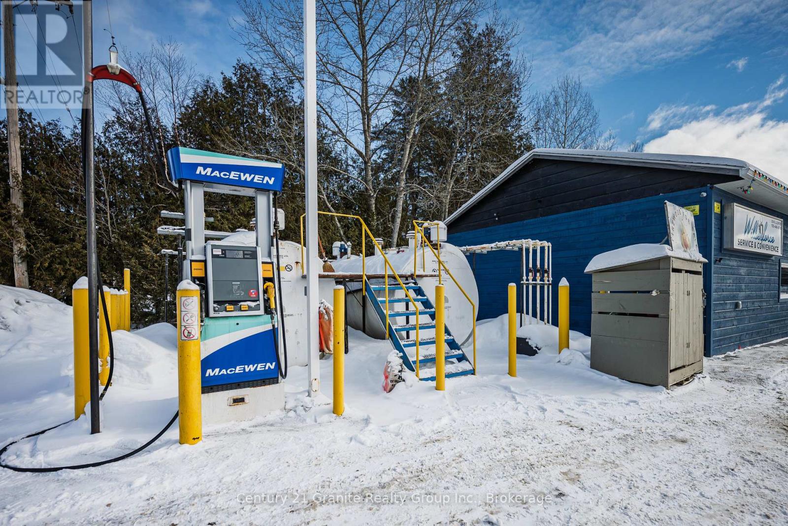 2246 Loop Road, Highlands East, Ontario K0L 3C0 - Photo 7 - X12670826