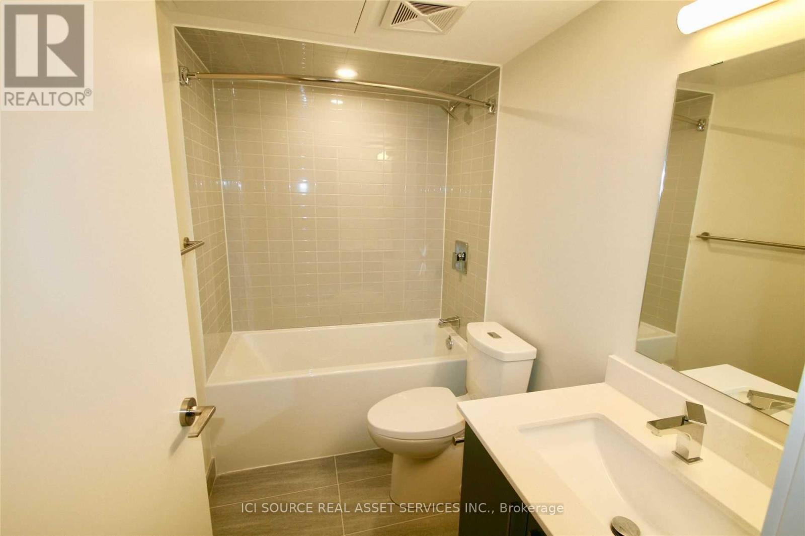 326 - 38 Monte Kwinter Court, Toronto, Ontario  M3H 0E2 - Photo 9 - C12670828