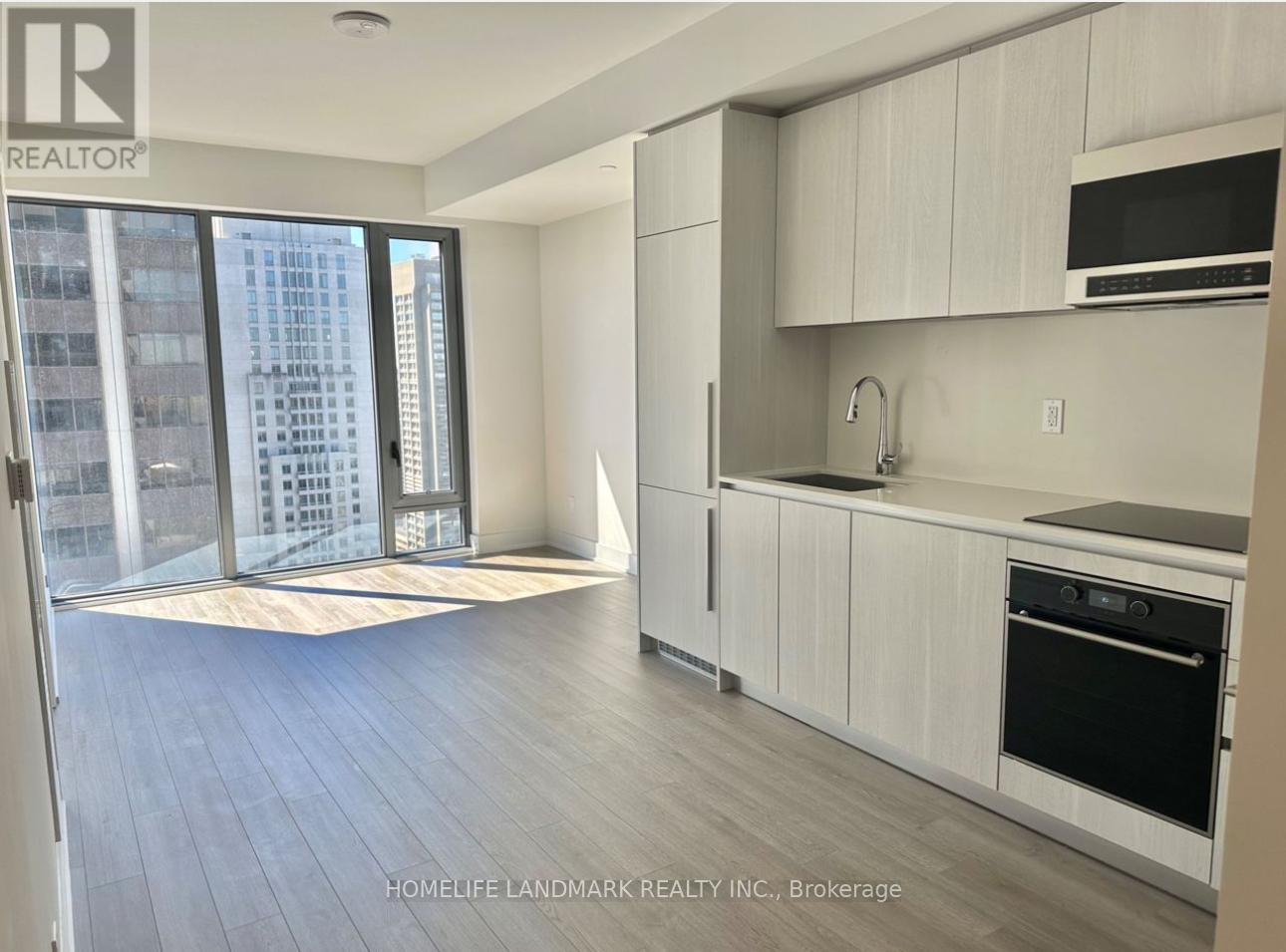 4104 - 8 Cumberland Street, Toronto, Ontario  M4W 0B6 - Photo 3 - C12670830