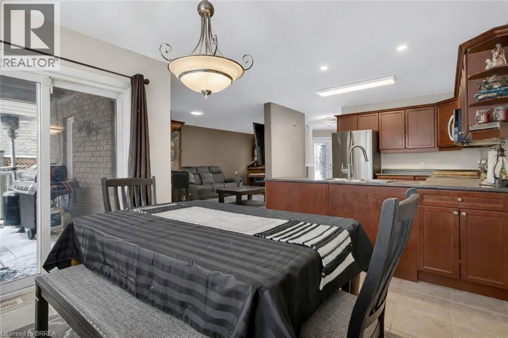 12 Langrell Avenue, Tillsonburg, Ontario  N4G 5X8 - Photo 7 - 40795918